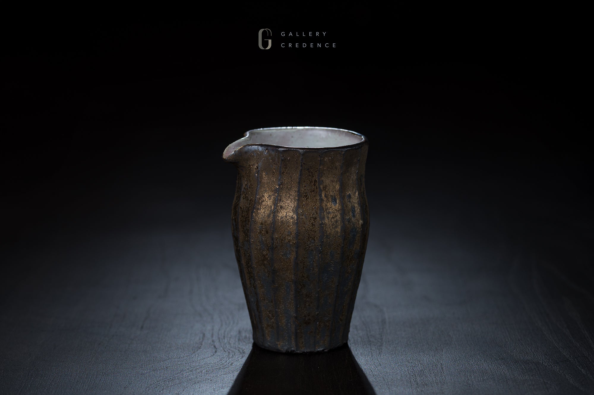 壺Pitcher – Gallery Credence