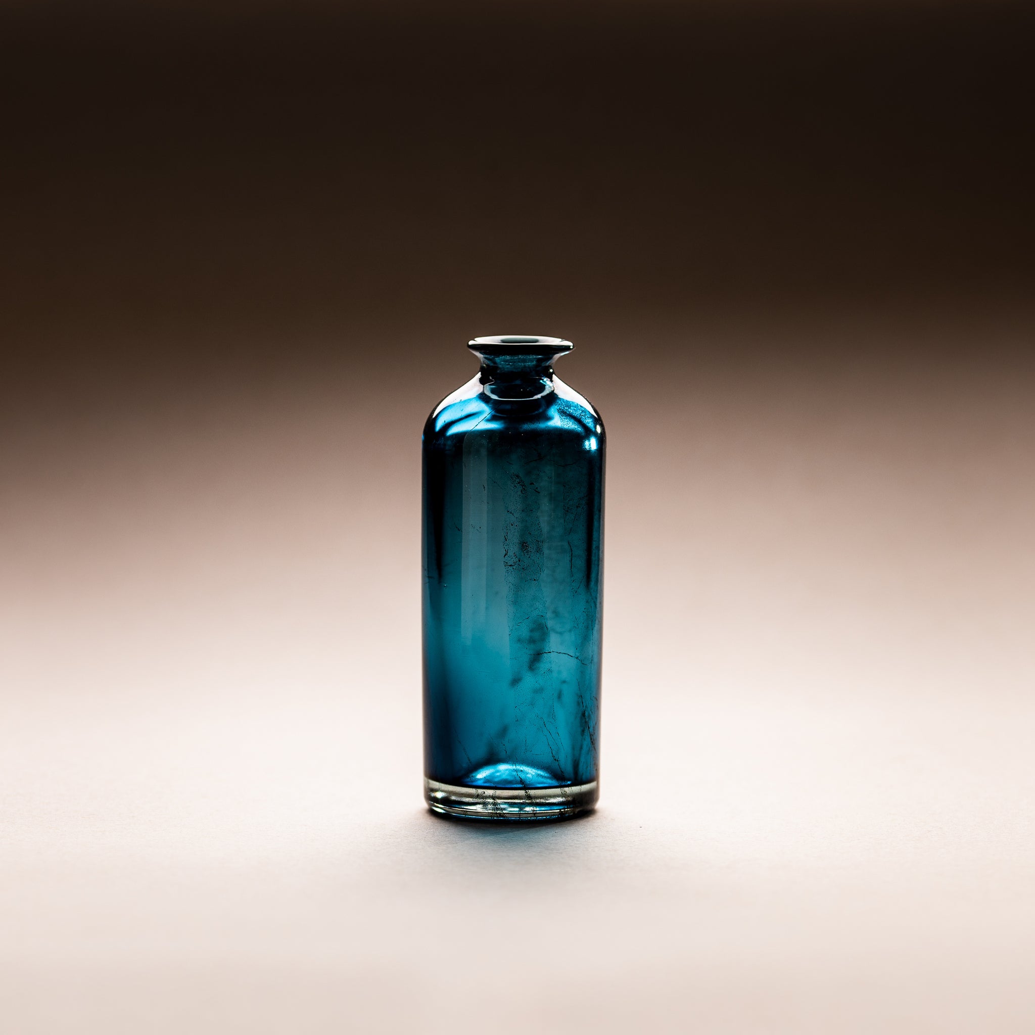 花瓶Vase – Gallery Credence